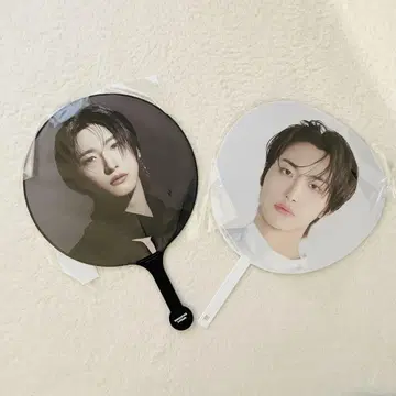 ATEEZ 성화 부채 2개 세트 일괄