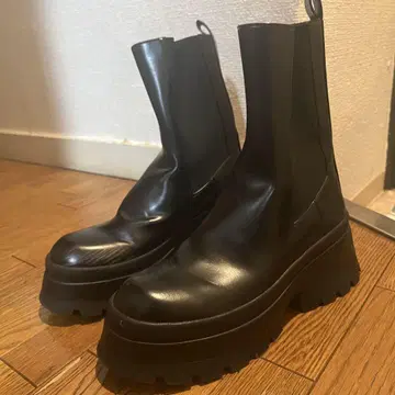 ZARA 블랙 사이드 고어 부츠 38