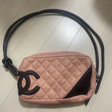백 (기념품으로 하자가 있습니다)
