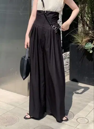카프리슈 마쥬 접어 올린 팬츠 36