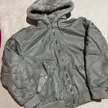 그레이 MA-1 플라이트 자켓 퍼 포함