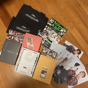 Stray Kids (스키즈) 굿즈 앨범 등