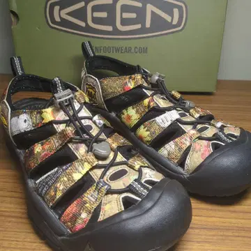 193-35 KEEN 아웃도어 샌들 26.0cm