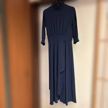 네이비 맥시 길이 랩 드레스