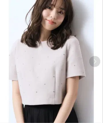 JUSGLITTY 큐빅 크롭 컷