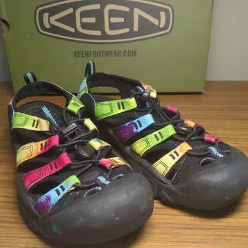 194-29 KEEN 뉴포트H2 샌들 23.5cm