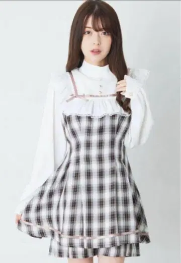 Ank Rouge 스퀘어 요크 콤비네존 블랙 원피스 셋업