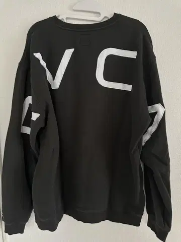 RVCA 차콜 그레이 맨투맨 트레이닝복
