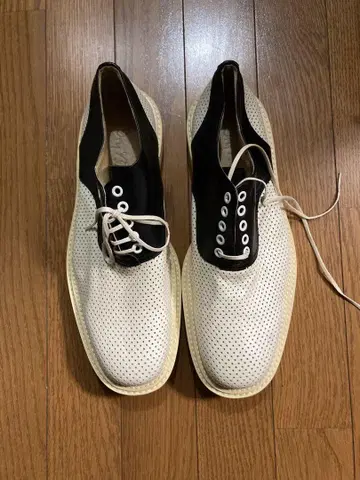 드라이 본즈 안장 신발 펀칭 가죽 로카빌리