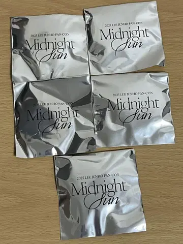 2025 JUNHO Midnight Sun 랜덤 캔뱃지 5개