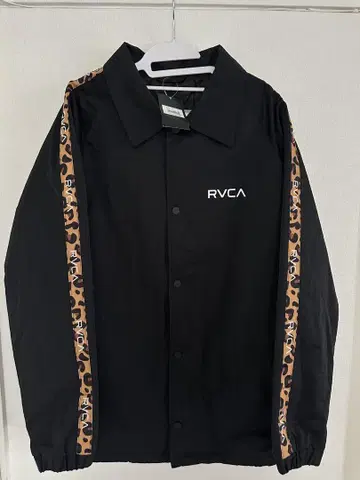 RVCA 나일론 자켓 블랙 레오파드 무늬