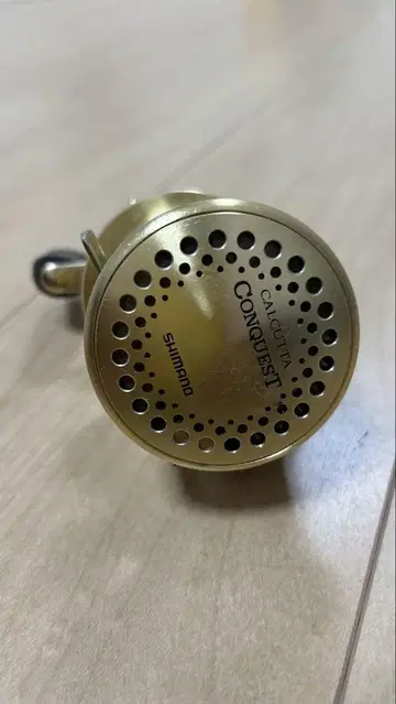 Shimano Calcutta Conquest 100 베이트 낚시릴