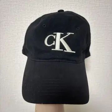 Calvin Klein 블랙 캡
