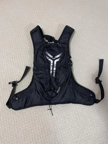 ASICS 블랙 러닝용 백팩