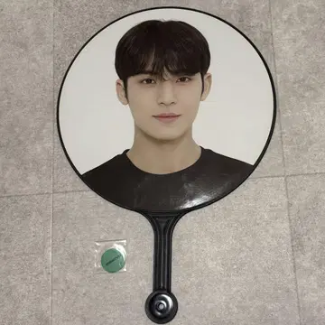CARATLAND 2022 부채 민규