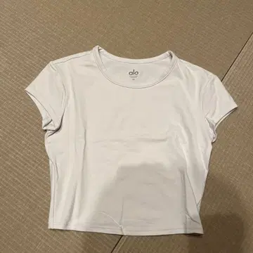 alo yoga xs 크롭T셔츠 화이트
