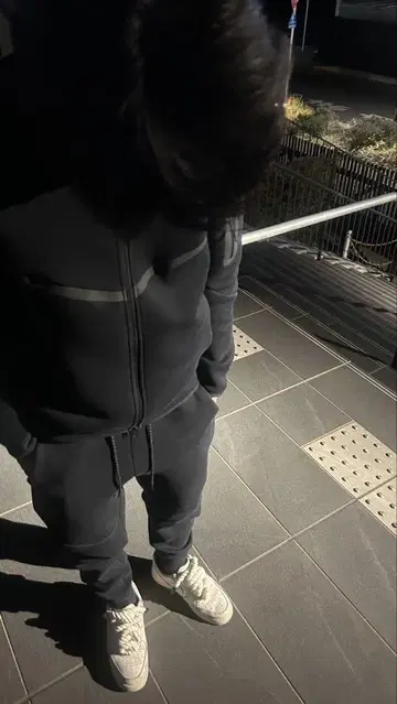 테크 플리스 블랙