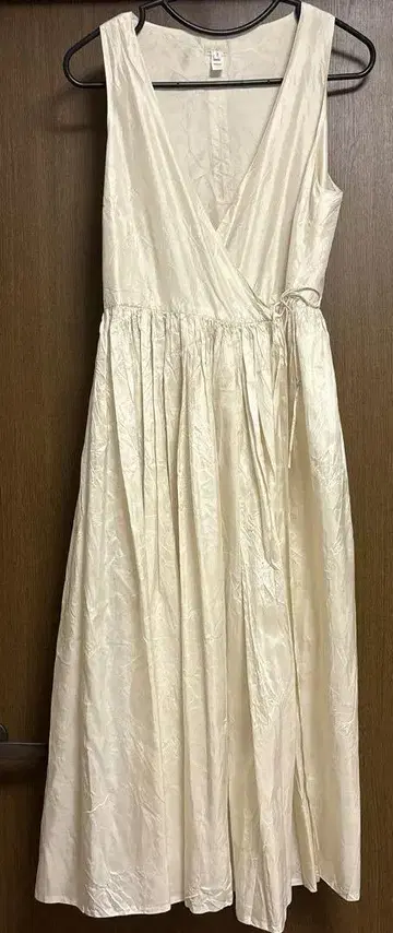 도사 dosa 실크 라자 스탠드 드레스