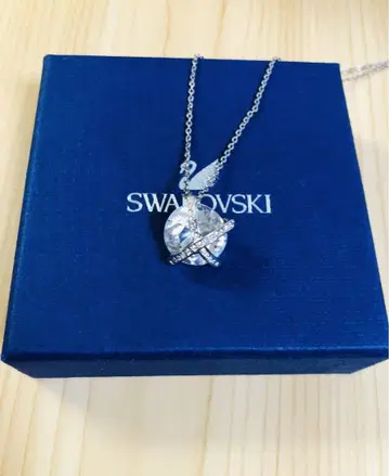 SWAROVSKI 스와로브스키 목걸이 신비의 부적 크리스탈 파베 크로스