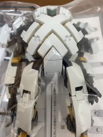 모데로이드 아한 조립 완료