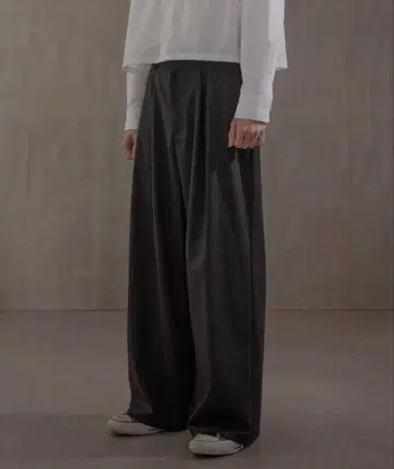 Pinstripe Tuck Wide Slacks