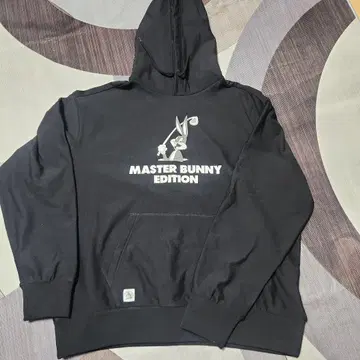 MASTER BUNNY EDITION 후드 부착 스웨터 사이즈 6