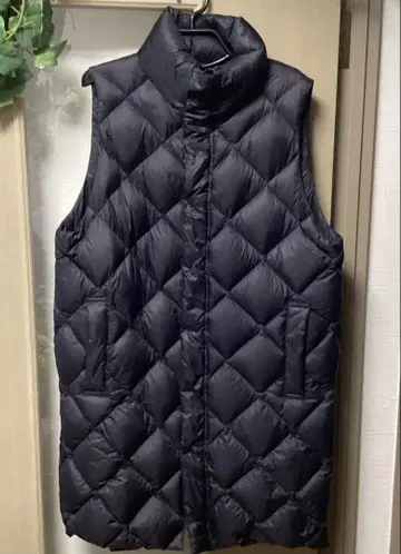 타이온 다운 롱 베스트 (블랙) 새상품급