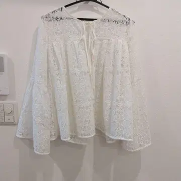 쉽스 에니 레이스 블라우스