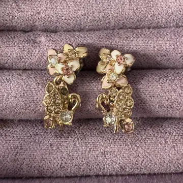 새상품급 ANNA SUI 귀걸이 꽃 나비 버터플라이 스톤