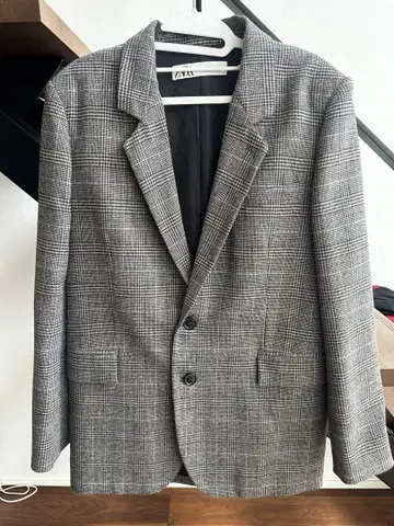 ZARA 그레이 계열 체크 무늬 자켓