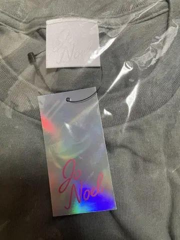 Jo Noel 그레이 T셔츠 로고 포함