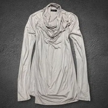 Tornado Mart draped long sleeve cut sew
