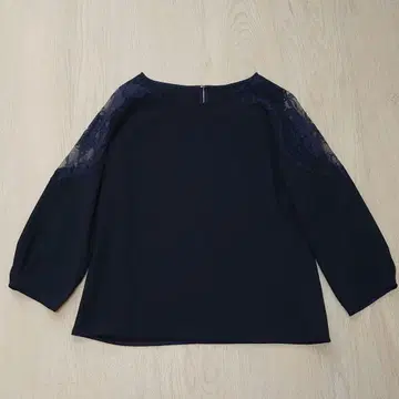 네이비 레이스 슬리브 상의 L