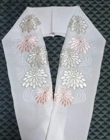 후리소데용 장식용 깃 핑크 꽃무늬 자수 미사용 새상품