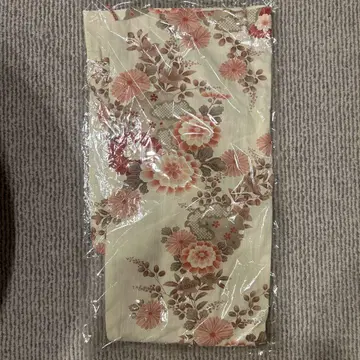 국화 패턴 핑크 계열 유카타