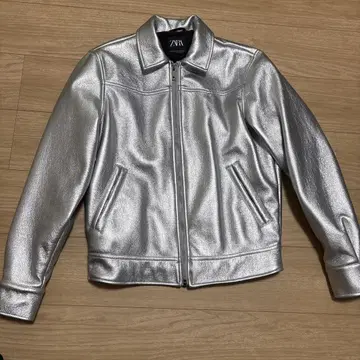 ZARA 실버 가죽 자켓 EU S/M
