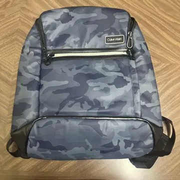 Calvin Klein 카모플라쥬 백팩