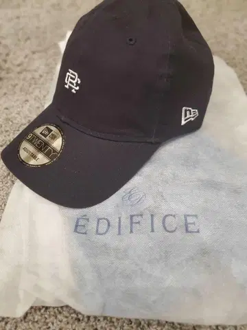 레이닝 챔프 캡 완판템