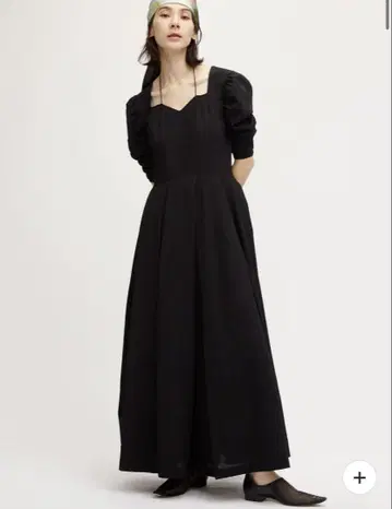 Ameri SEERSUCKER VOLUME HEM 드레스 블랙