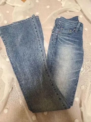 Moussy 빈티지 부츠컷 데님 라이트 블루 23인치
