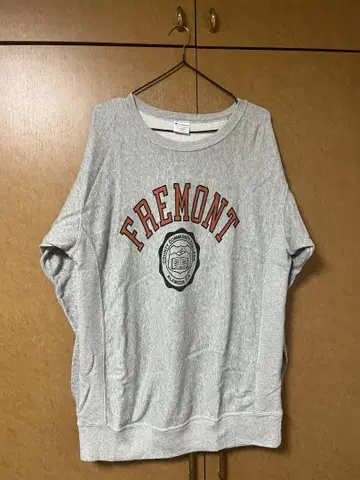 챔피온 FREMONT 로고 그레이 맨투맨