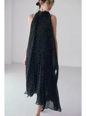 ZARA 홀터넥 롱 드레스