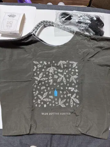 BLUE BOTTLE COFFEE 자수 에코백 (스트랩 포함)