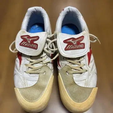 Mizuno 스파이크 슈즈 화이트/레드