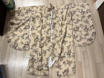 꽃무늬 이자쿠소데 기모노
