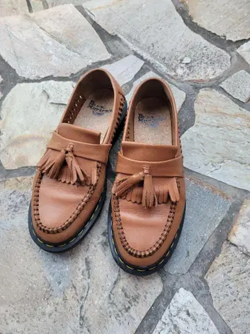 새상품급 Dr.Martens 가죽 프린지 로퍼