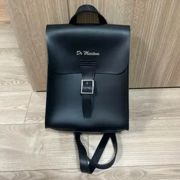 닥터 마틴 블랙 가죽 백팩