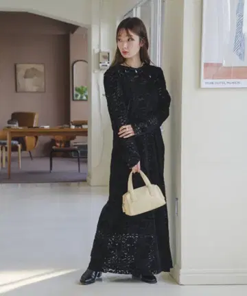 벨로아 레이스 원피스 카스타네 블랙