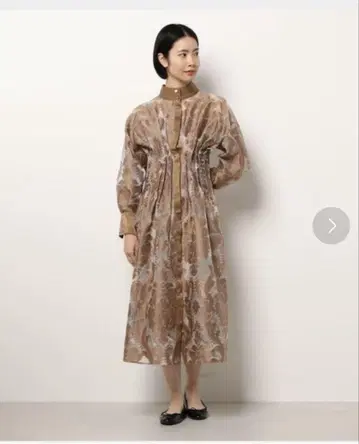 Ameri 브라운 계열 플리츠 원피스