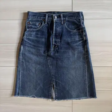 Levi's 다크 블루 타이트 스커트